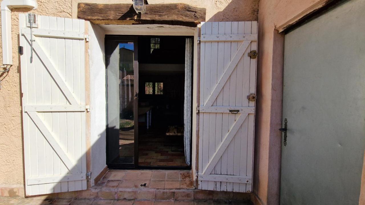 Studio Au Pied De La Sainte Victoire Puyloubier Екстер'єр фото