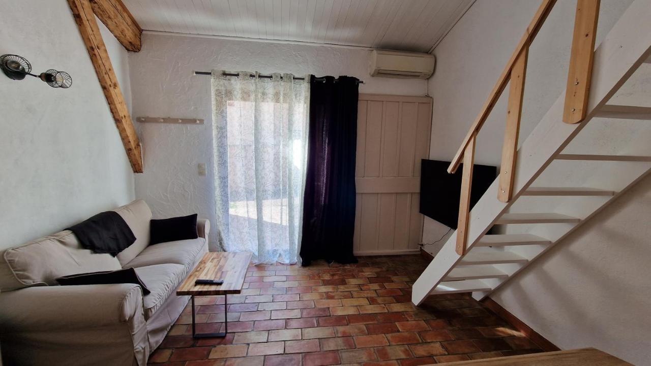 Studio Au Pied De La Sainte Victoire Puyloubier Екстер'єр фото