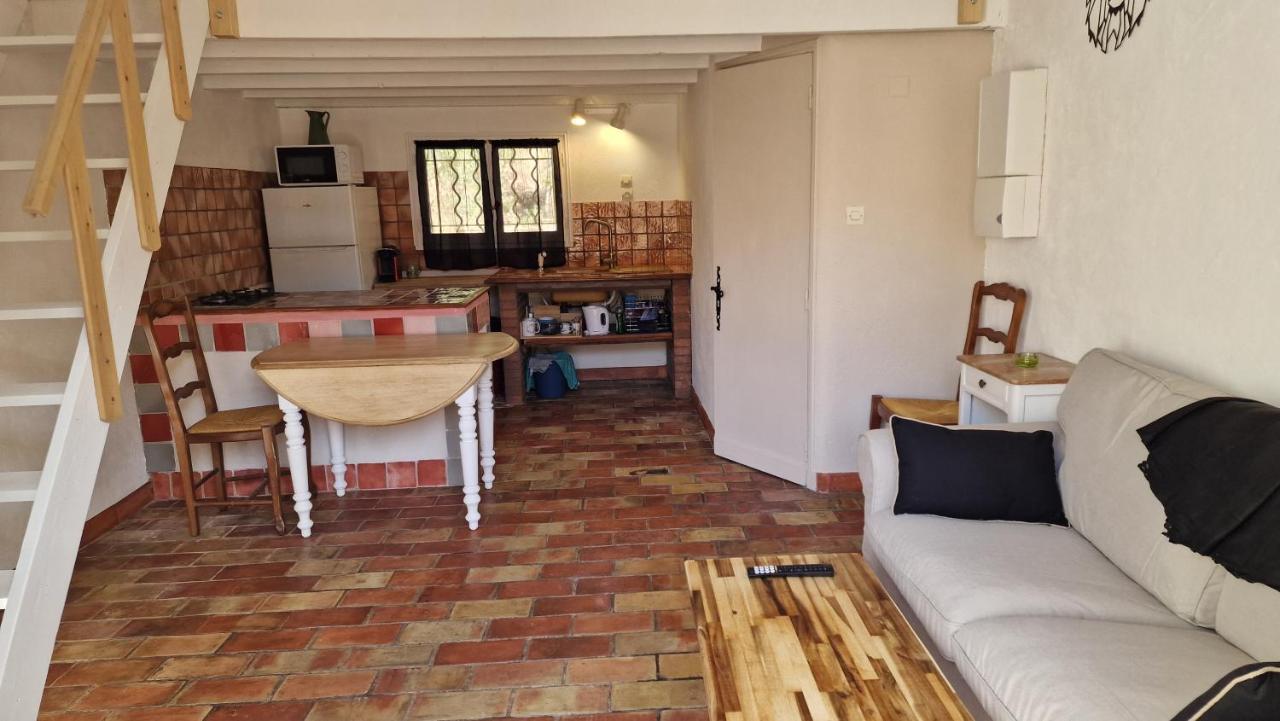 Studio Au Pied De La Sainte Victoire Puyloubier Екстер'єр фото